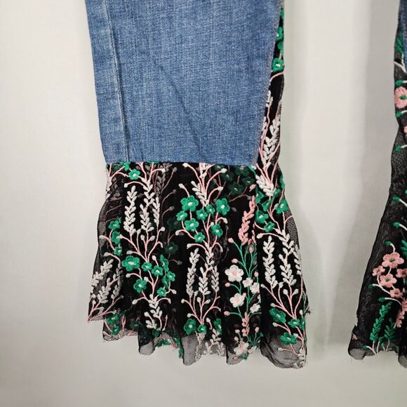 ANTHROPOLOGIE PILCRO Bell Bottom Jeans MEDIUM Wash BLUE w Floral Lace size 30 - Picture 6 of 10